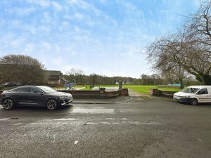 Photo 4- click for photo gallery